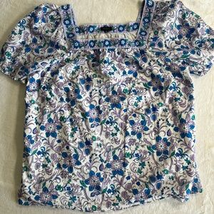 TALBOTS white flowered top XL‎ square neckline